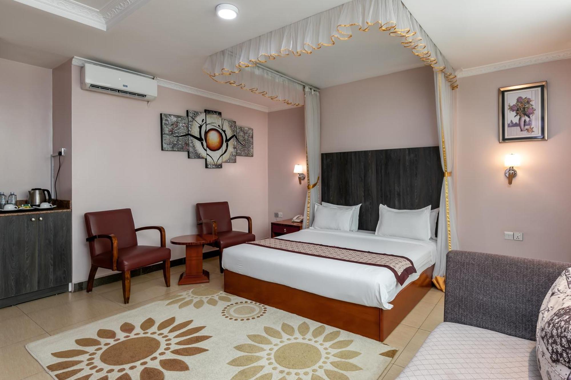 Hotel Russell Kampala